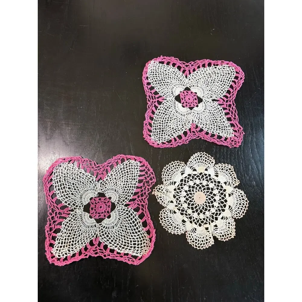 American Vintage- Cottage Doilies Assorted Lot of 3- Pink white- Shabby Chic